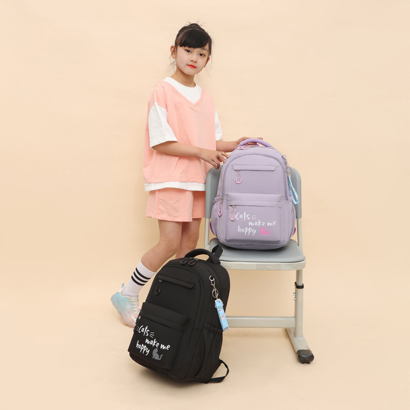 A new 2024 model of casual schoolbag for junior high school students, a lightweight and large-capacity backpack for girls in grades four, five and six details Picture
