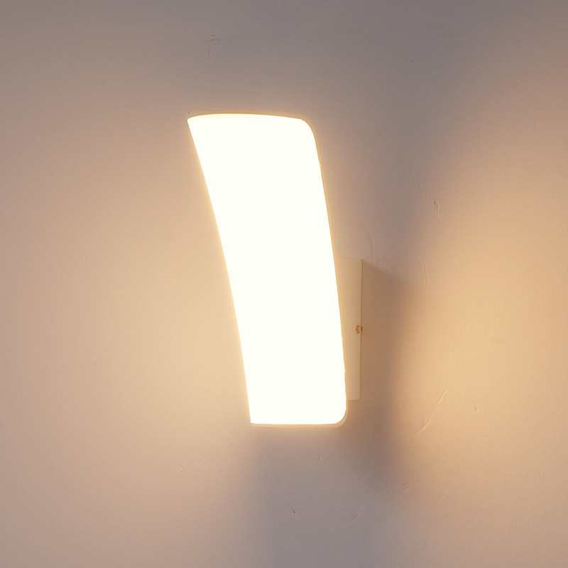 New outdoor waterproof wall lamp, aluminum material, modern balcony wall lamp, outdoor simple villa exterior wall decoration wall lamp, cross-border Application Scenario