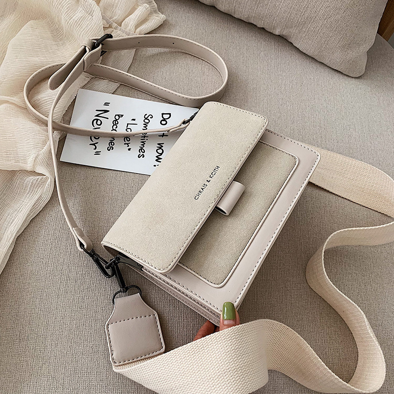 Cross-border chic small bag for Women 2023 New Korean-style small square bag with wide shoulder strap, fashionable and versatile, single-shoulder crossbody bag trend full figure