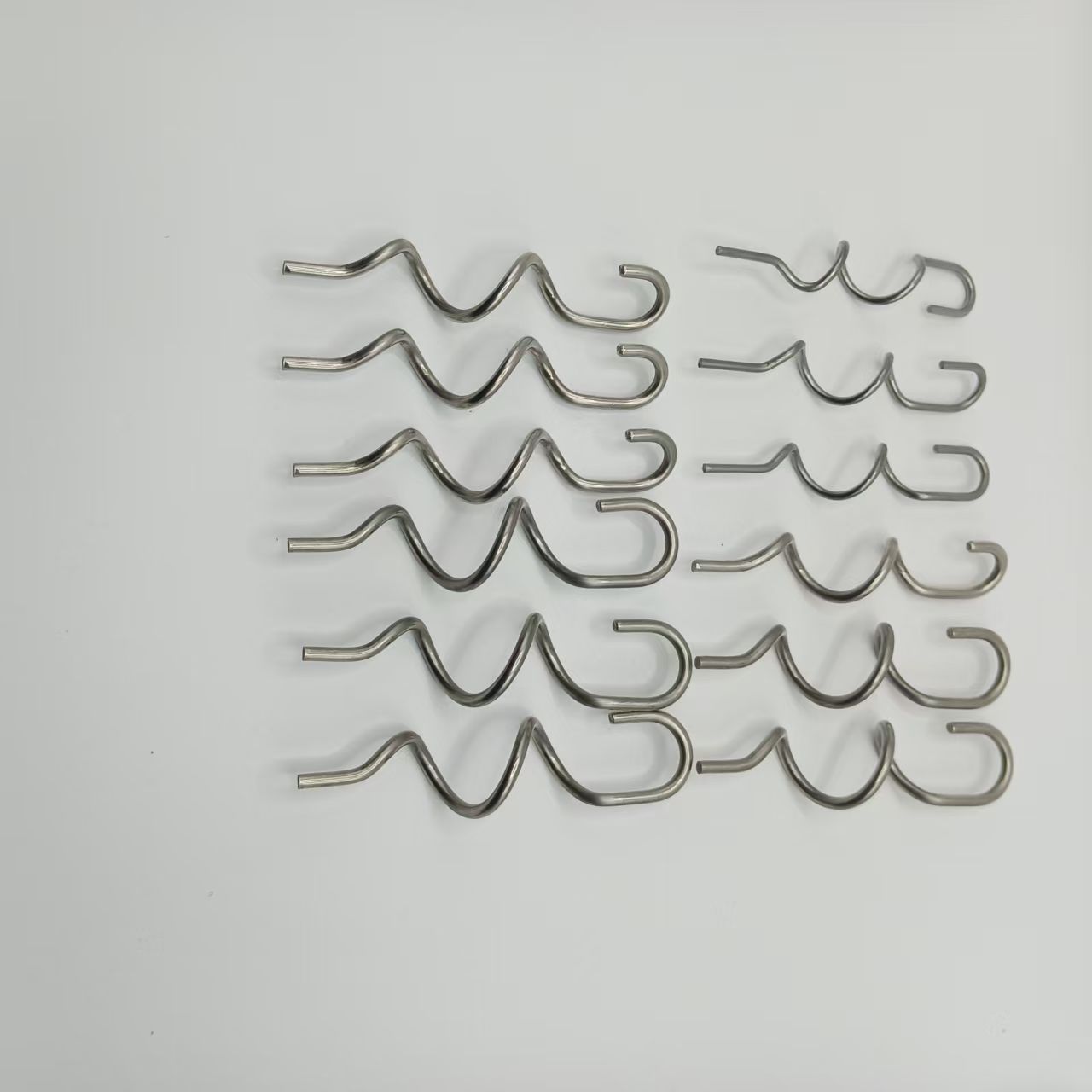 Serpentine dough mixing stick, stirring stick, dough mixing hook, kitchen tools, egg white stirring stick, stainless steel 304 egg beater accessories details Picture