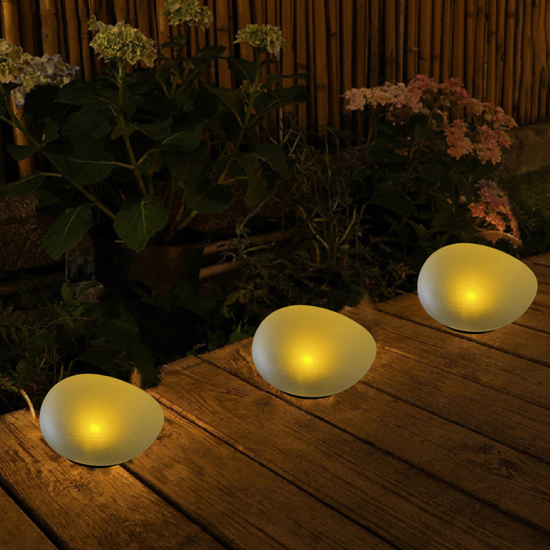 New outdoor solar ground lamps, pebble lamps, household garden lamps, garden grass lamps, solar stone lamps Application Scenario