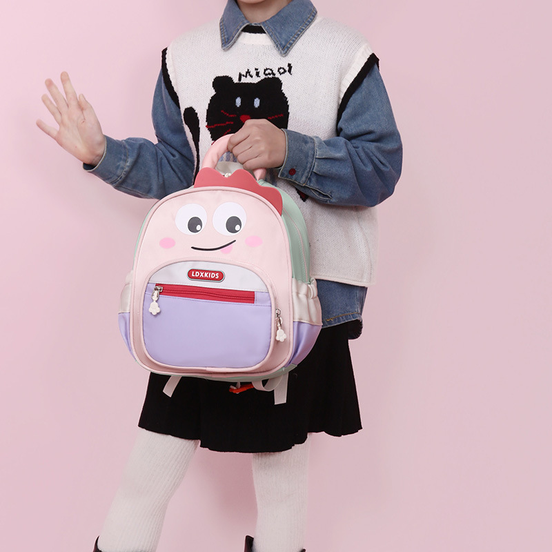 Cross-border best-selling kindergarten schoolbags for boys and girls, cute backpacks for boys to start school, and backpacks for girls and babies Application Scenario