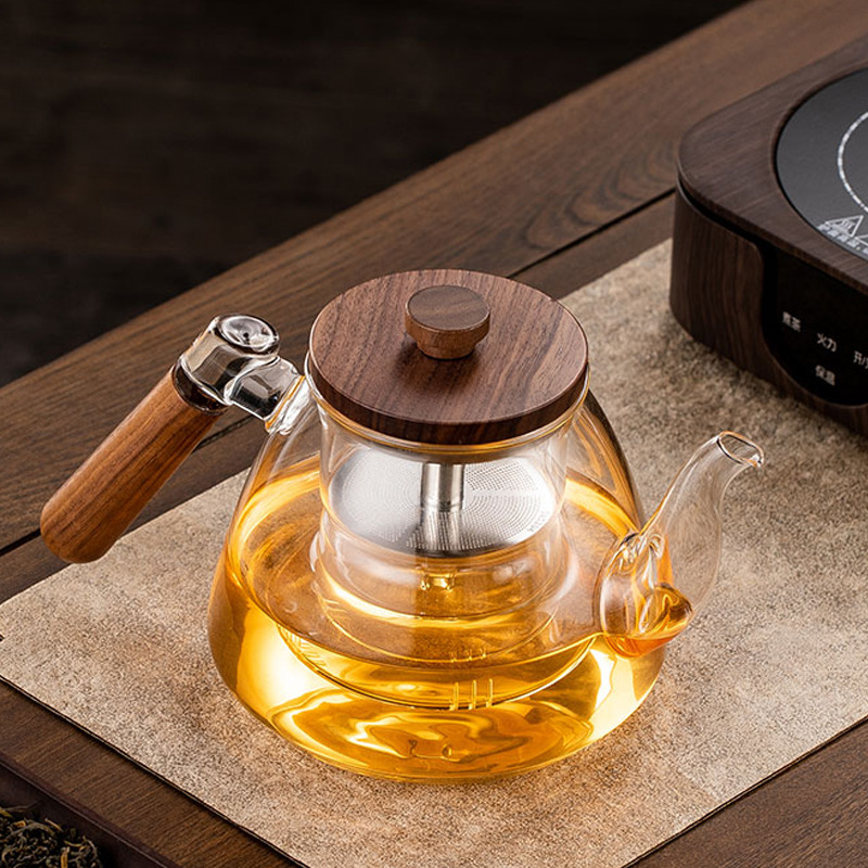 High borosilicate steaming and boiling teapot, tea stove, water boiling health pot, household wooden handle, walnut wood, glass teapot, tea boiling set Application Scenario