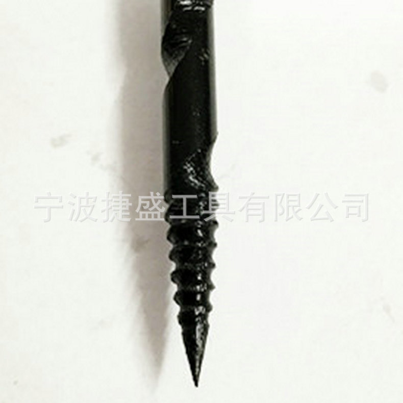 Metal hand drill, hand drill hole opener, pipe hand drill hole opener, woodworking downlight hand drill hole opener Application Scenario