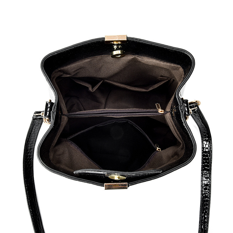 The 2022 new style of fashionable bucket bag for women from foreign trade shiny leather Bag is high-end and elegant. It is a single-shoulder women's crossbody bag with crocodile pattern Specification drawing