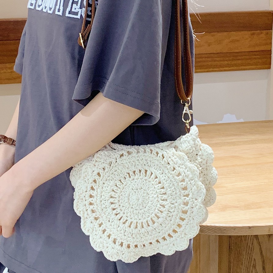 Cross-border best-selling lace crossbody cotton thread woven bag, hollowed-out single-shoulder straw woven bag, vacation-style beach bag, versatile women's bag details Picture