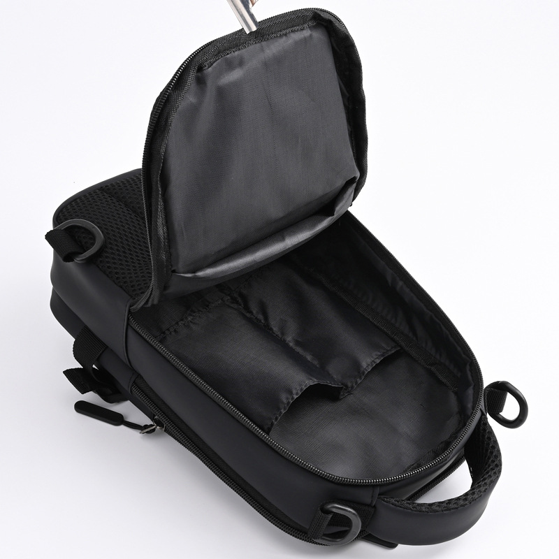 New crossbody bag, men's multi-compartment large-capacity single-shoulder bag, travel and business simple chest bag, casual and fashionable backpack Application Scenario