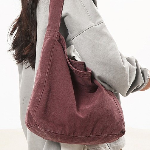 New cross-border fashionable Korean-style canvas bag, ins large-capacity washable fabric single-shoulder bag, simple and casual underarm bag for women Application Scenario