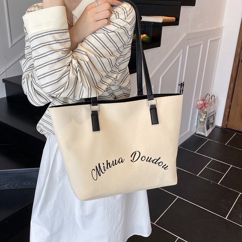 Bag Girl 2025 Summer New Student Korean version large capacity tote bag, simple single-shoulder bag, versatile letter underarm bag details Picture
