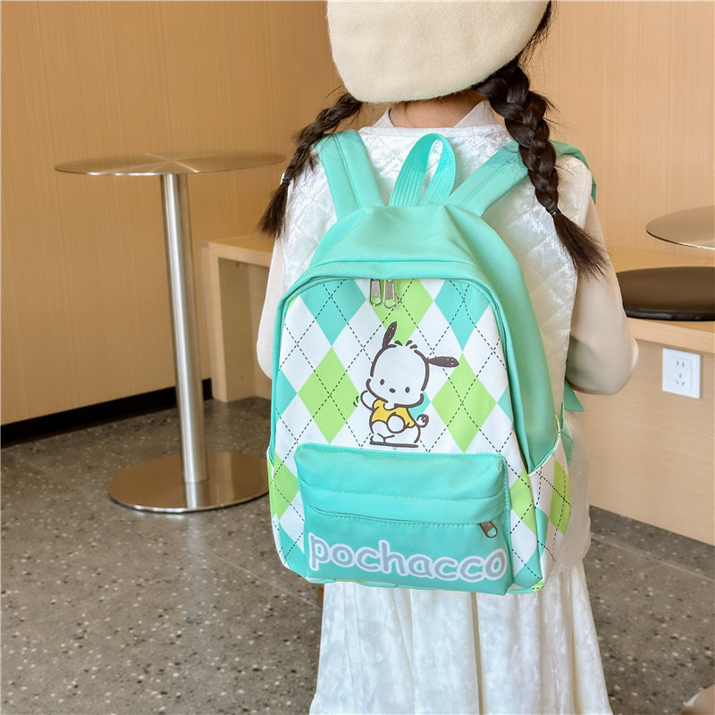 The new printed children's backpack is simple, cartoon and animated. It's a lightweight and cute cartoon children's backpack Application Scenario