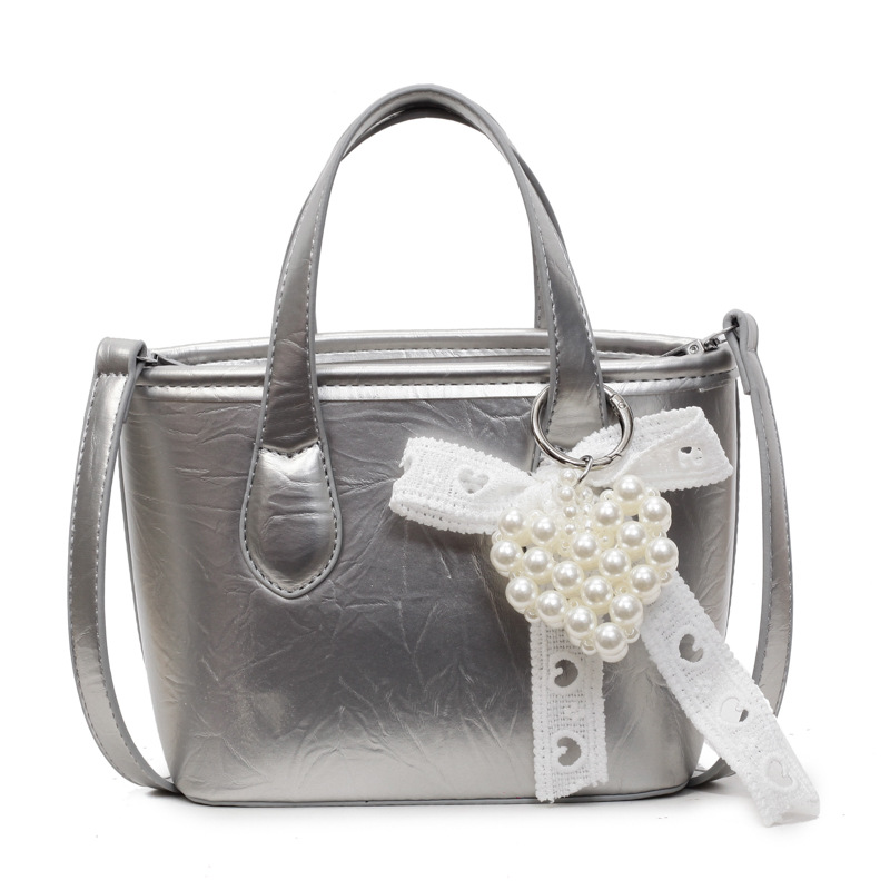 Korean style fashionable handbag, versatile shoulder bag, 2025 summer new high-end crossbody bag, simple and stylish shoulder bag Item Picture