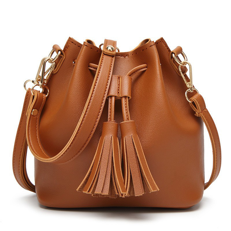 New cross-border bags for women on the street, fringed drawstring PU bucket bag, fashionable single-shoulder crossbody handbag for women Item Picture