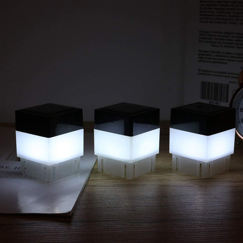 Outdoor solar column head lamp, solar fence and barrier lamp, square aluminum tube 50*50 fence lamp, wooden column lamp details Picture