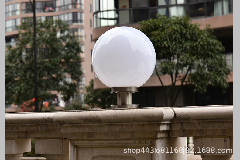 Electric connection type round ball outdoor rainproof courtyard lamp post head lamp, wall head lamp, door post lamp, villa lamp, garden lamp Application Scenario