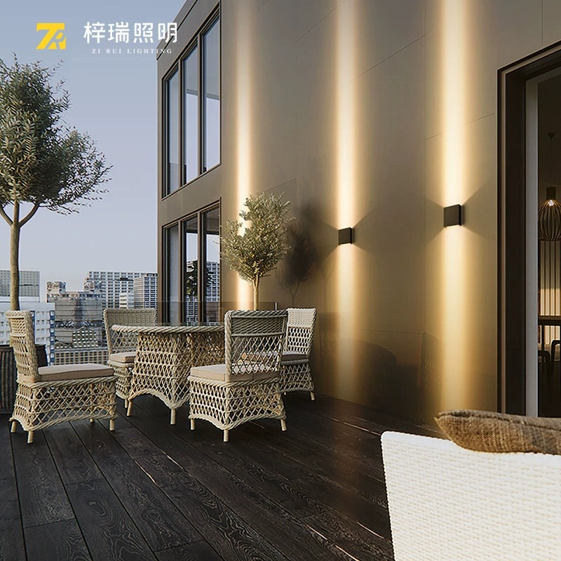Outdoor wall lamps, villa and hotel double-head exterior wall lamps, waterproof courtyard lamps, outdoor courtyard wall lamps, garden column wall-washing lamps Application Scenario