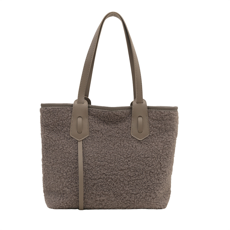 Retro large-capacity plush bag for women, 2024 new trendy and fashionable tote bag, elegant single-shoulder autumn and winter underarm bag Item Picture