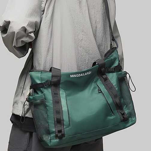 Single-shoulder hand-carry travel bag, large-capacity business trip luggage bag, eye-catching outdoor leisure waterproof sports and fitness bag details Picture