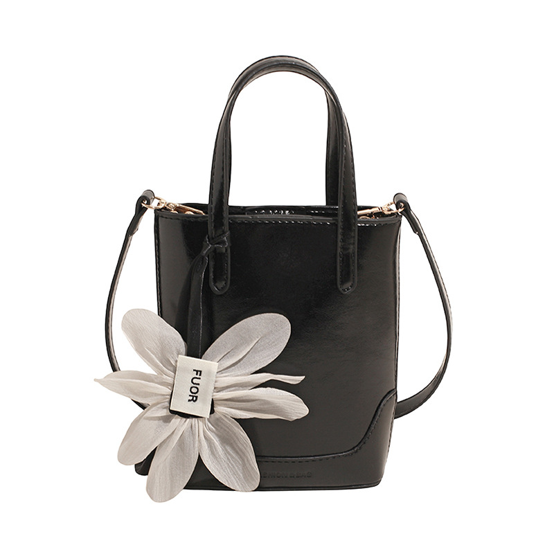 Cross-border flower mobile phone bag for women 2025 Summer, new fashionable hand-held bucket bag, versatile shoulder bag, bestseller crossbody bag Item Picture