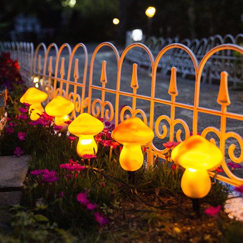 Cross-border solar mushroom ground insert lights, lawn ground insert lights, outdoor courtyard garden landscape decoration, night lights in seven colors Application Scenario