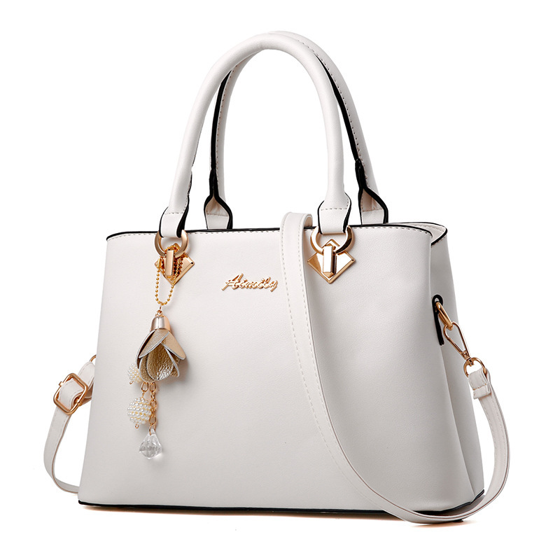 2022 Korean Spring/Summer New women's Bag: Simple and fashionable handbag, trendy single-shoulder crossbody killer bag full figure