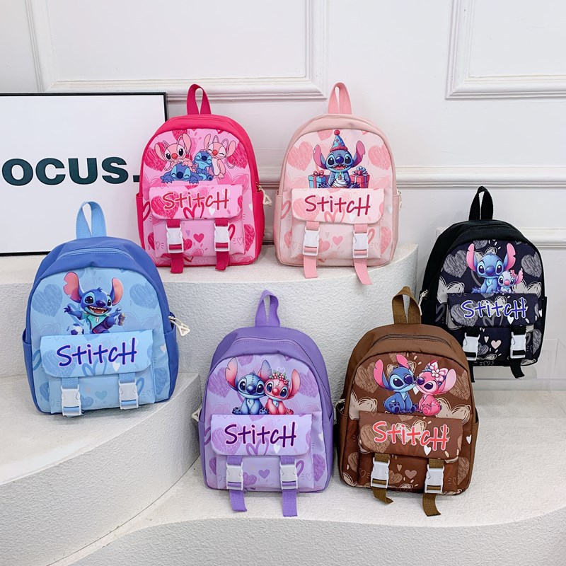 The cute cartoon children's bag, the lightweight and casual kindergarten backpack for kids, and the backpacks for 3-5 years old are all trendy full figure