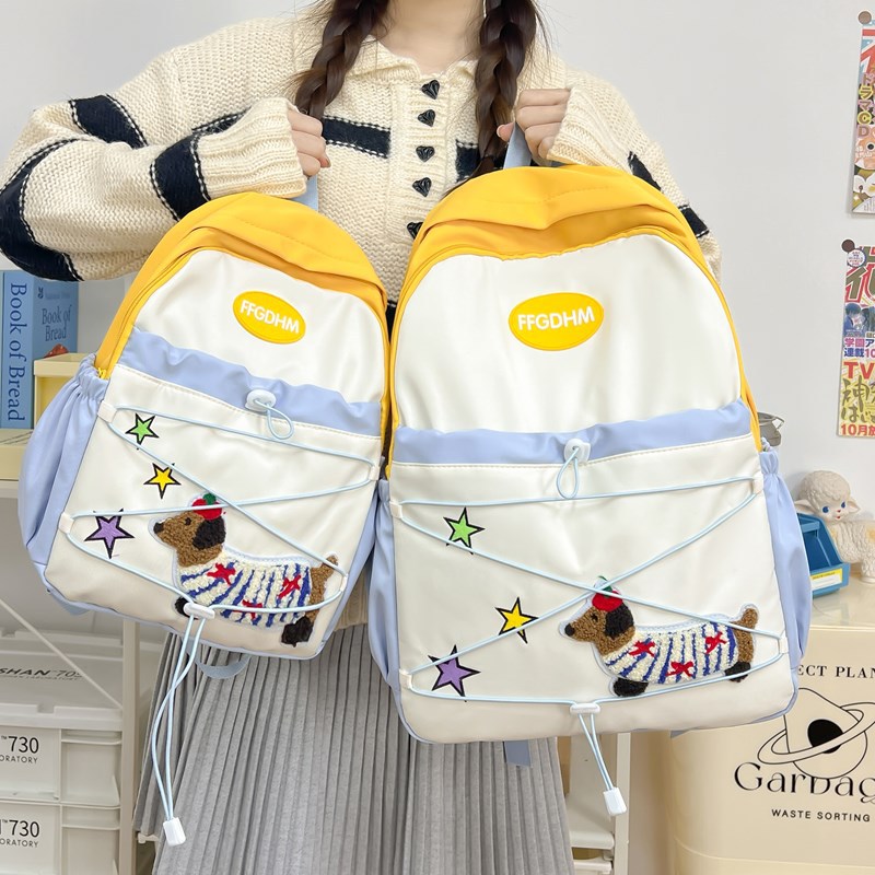 This 2024 new Korean-style color-blocking backpack is versatile, lightweight and has a large capacity. It's a cute parent-child student schoolbag full figure