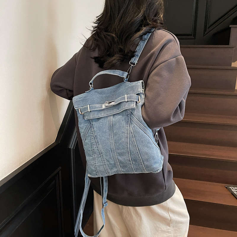 Retro washed denim backpack, backpack design sense, versatile college student schoolbag, hand-held Kelly bag, travel bag details Picture