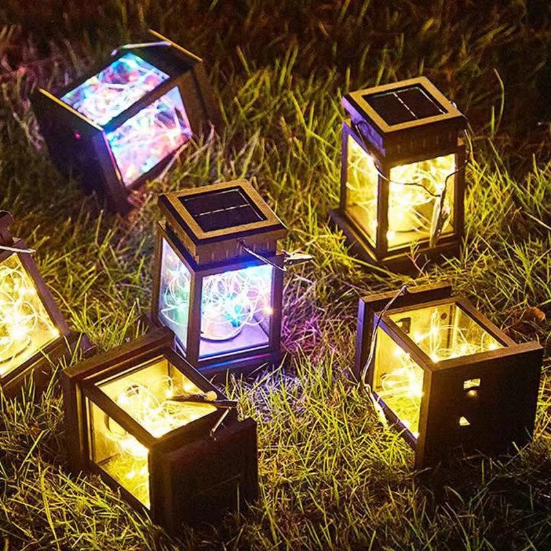 Solar-powered small palace lanterns, candle palace lanterns, outdoor waterproof courtyard hanging lamps, copper wire star lamps, garden landscape decorative lamps Application Scenario