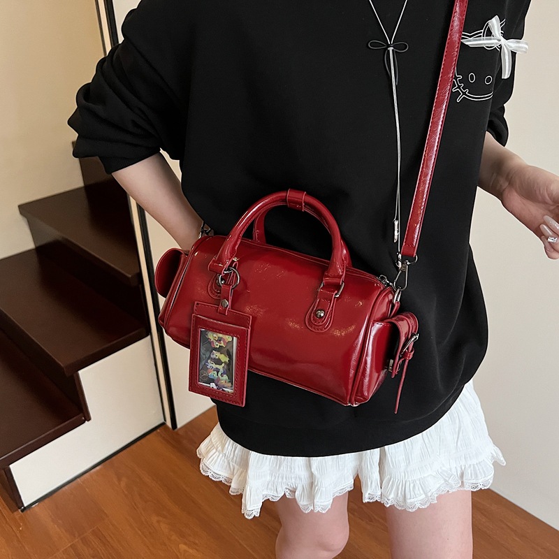 High-end, fashionable and retro hand-held pillow bag for women 2025, new shiny solid color, large capacity single-shoulder bag Specification drawing