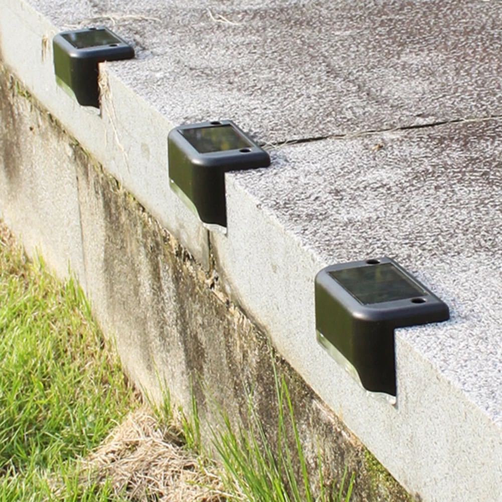 New solar staircase lights, outdoor waterproof step lights, LED step lights, courtyard decorative landscape lights, and railing lights Specification drawing