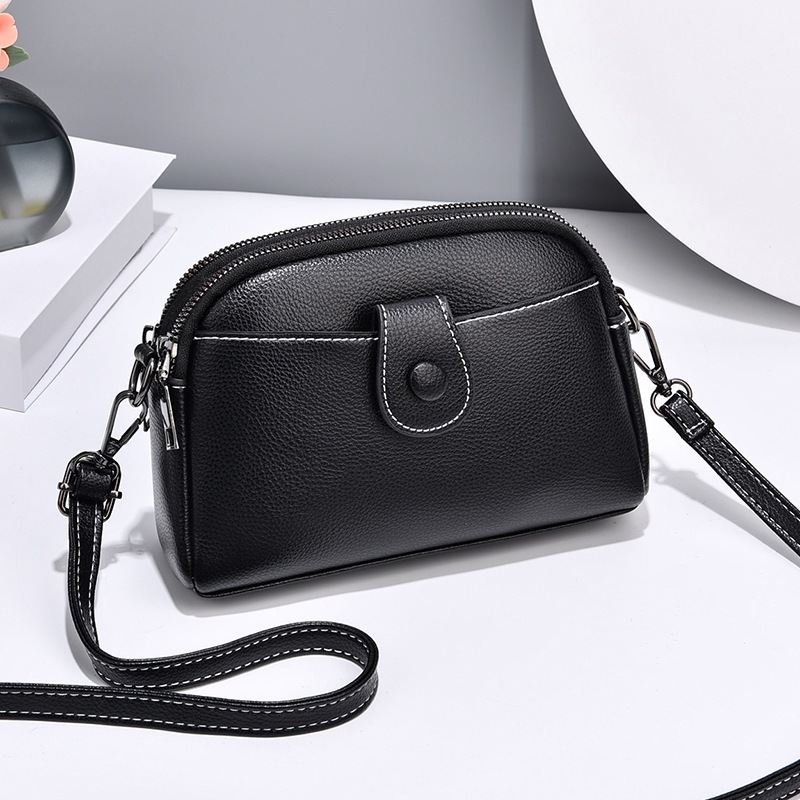 High-end quality small bag for women, 2022 new style women's single-shoulder crossbody bag, soft leather mom bag, fashionable commuting bag full figure