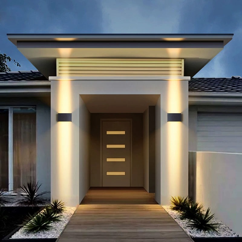 Outdoor wall lamps, villa and hotel double-head exterior wall lamps, waterproof courtyard lamps, outdoor courtyard wall lamps, garden column wall-washing lamps Item Picture