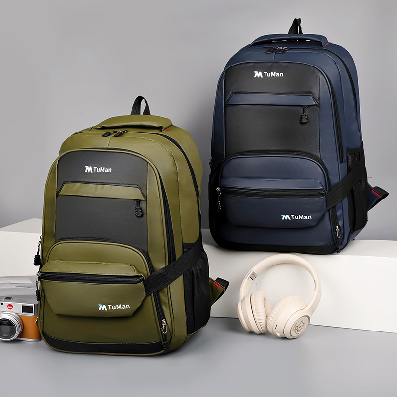 Wholesale of large-capacity, simple student backpacks, college student casual schoolbags, double backpacks and crossbody bags Application Scenario
