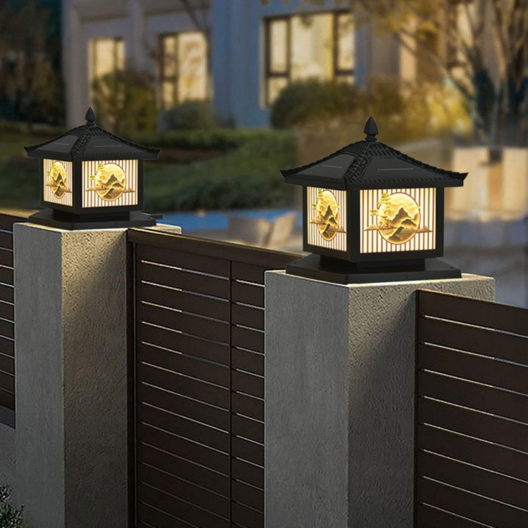 Solar skid-mounted column head lamp, outdoor villa waterproof fence column lamp, door column, household outdoor garden courtyard lamp full figure