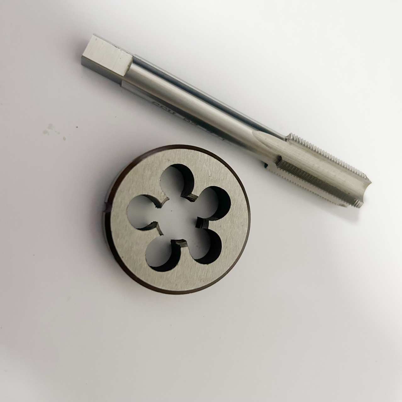 American-made tap sets, tap + round tooth manufacturer wholesale and retail 1/2-28 5/8-24 full figure