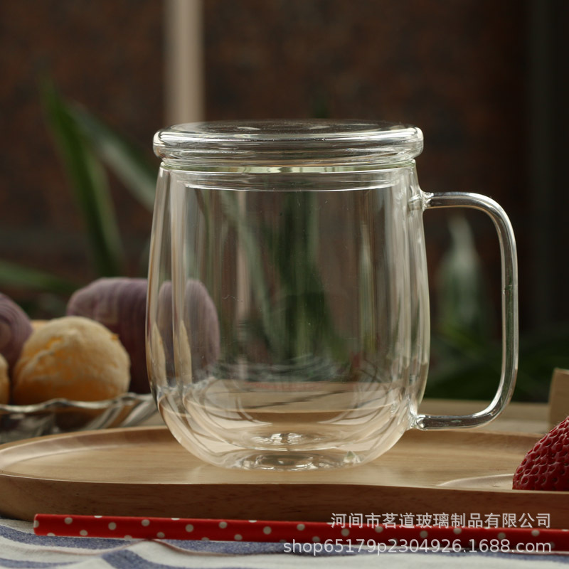 Household coffee cup set with handle, high borosilicate double-layer glass cup set, transparent water cup set, milk and juice cup set Application Scenario