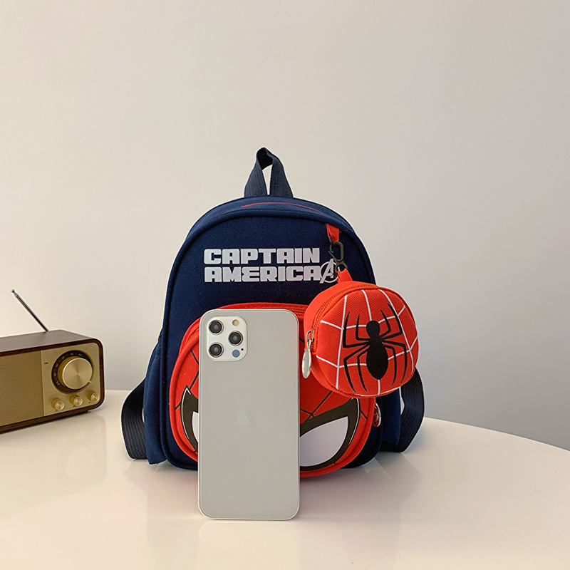 A new fashionable Korean-style cartoon cute children's backpack, a niche, casual, simple, lightweight, large-capacity and versatile backpack Application Scenario