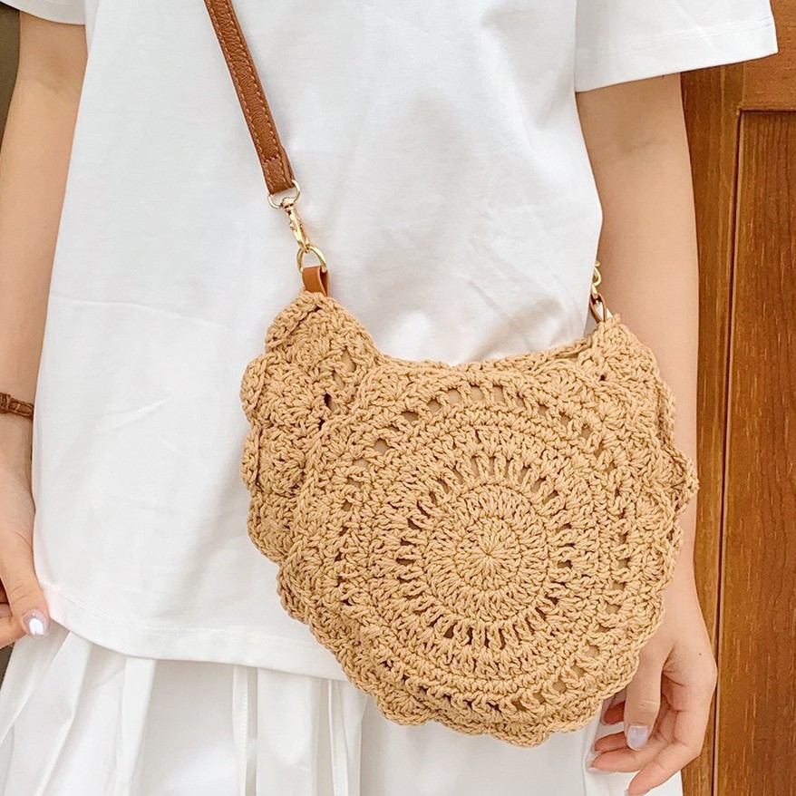 Cross-border best-selling lace crossbody cotton thread woven bag, hollowed-out single-shoulder straw woven bag, vacation-style beach bag, versatile women's bag Application Scenario