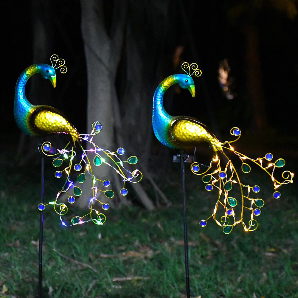 Cross-border Amazon solar lamps, peacock garden lamps, peacock handicrafts, ironwork ornaments, ground-mounted courtyard decorative lamps full figure