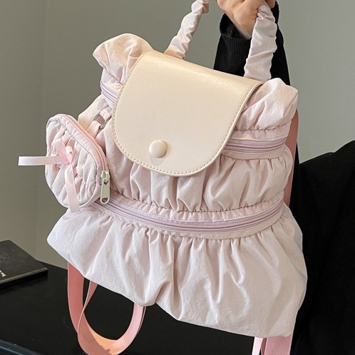 Cross-border Korean school-style backpack for women 2024 New trendy and fashionable pleated nylon fabric casual hand-held backpack Specification drawing
