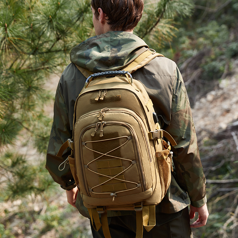 Outdoor sports hiking bag, large-capacity Oxford cloth camouflage tactical backpack, men's large-capacity multi-compartment backpack details Picture
