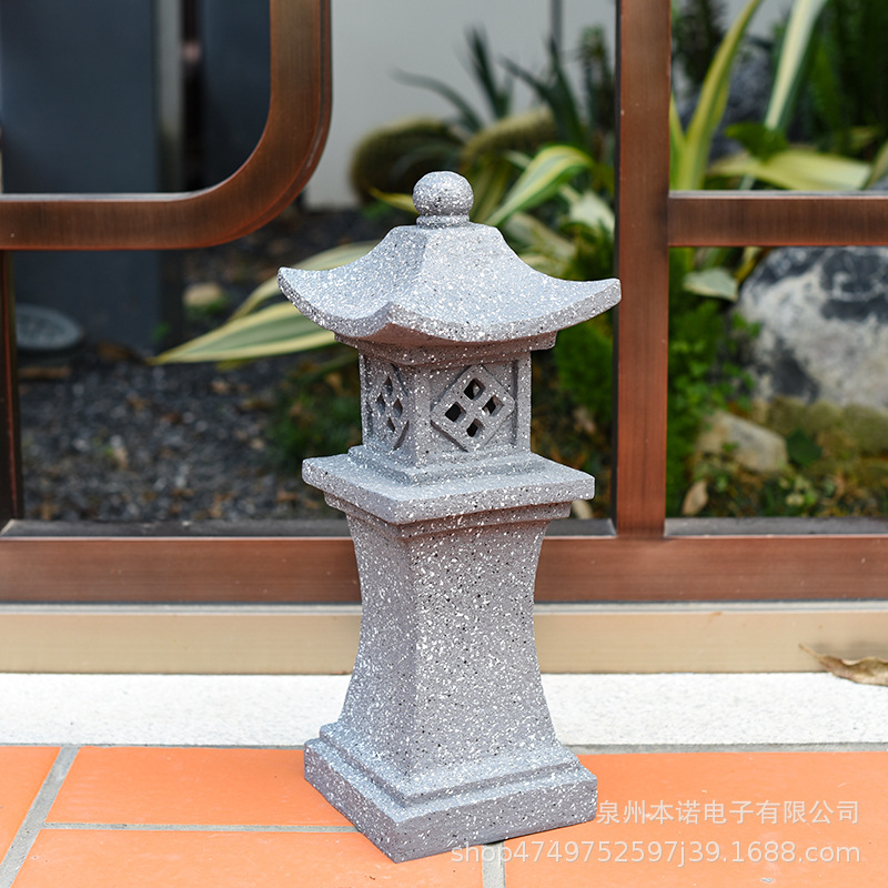 Outdoor solar garden lamps, ancient-style Zen, Japanese stone pagoda decorative resin craft ornaments, garden garden lamps Specification drawing