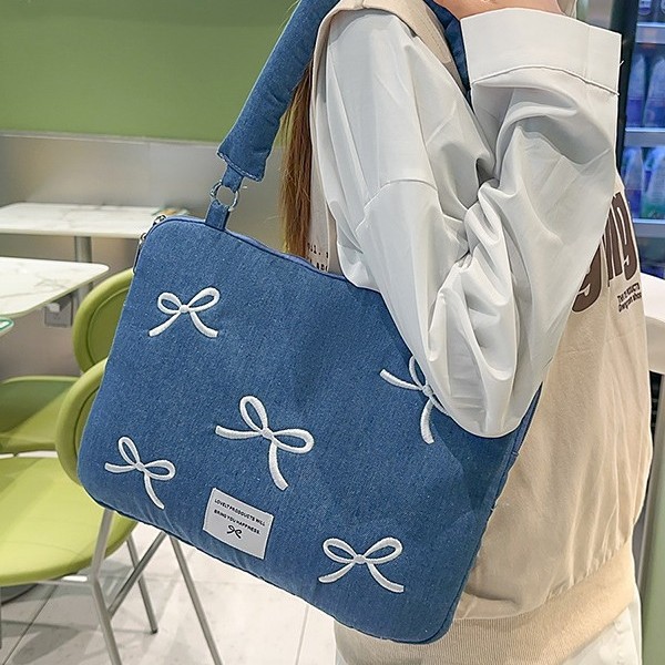 Korean ins washed denim embroidered single-shoulder laptop bag, 14-inch notebook bag full figure