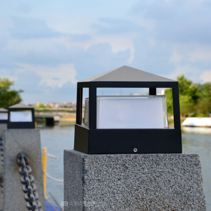 Cross-border outdoor wall lamps, column lamps, courtyard lawn lamps, fence column lamps, waterproof garden villa landscape small wall lamps full figure