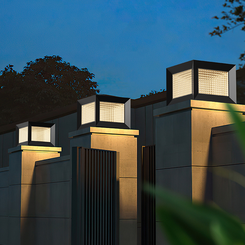 New solar-powered outdoor waterproof column head lamps for both sides of villa gates, garden courtyard gate columns, and outdoor fence guardrails Specification drawing