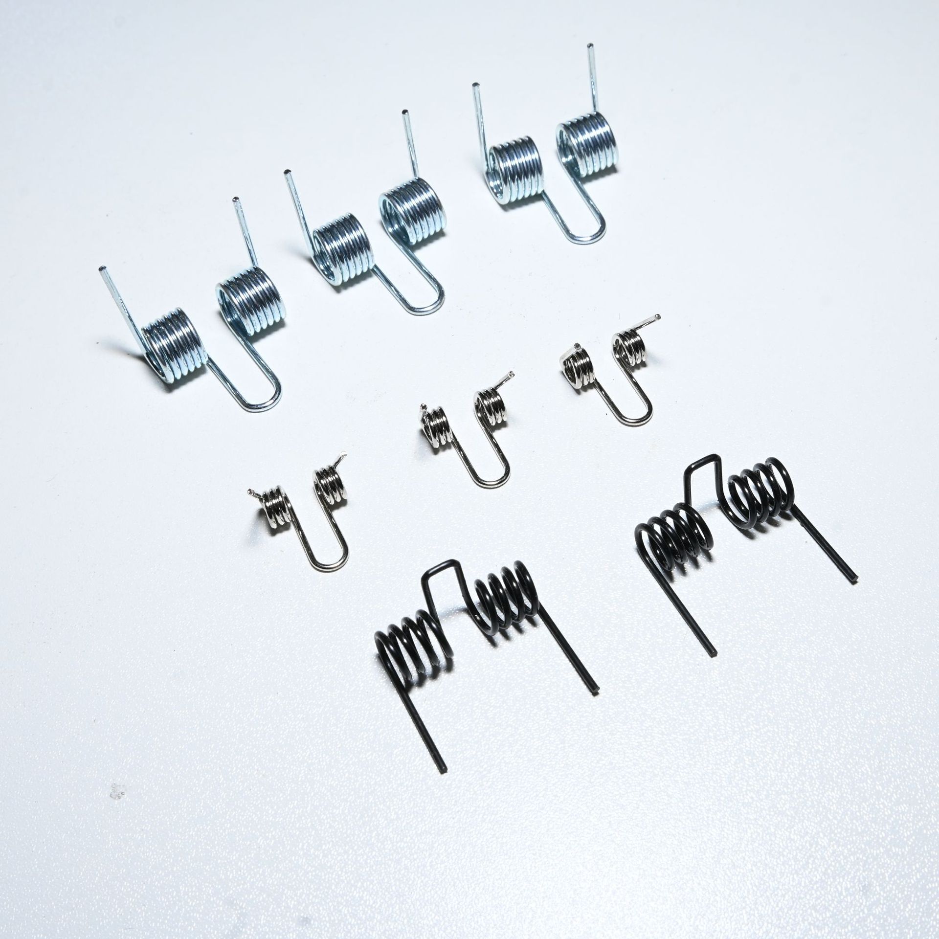 Stainless steel torsion spring, torsion spring, double torsion spring, high elasticity and durable mechanical spring manufacturer details Picture