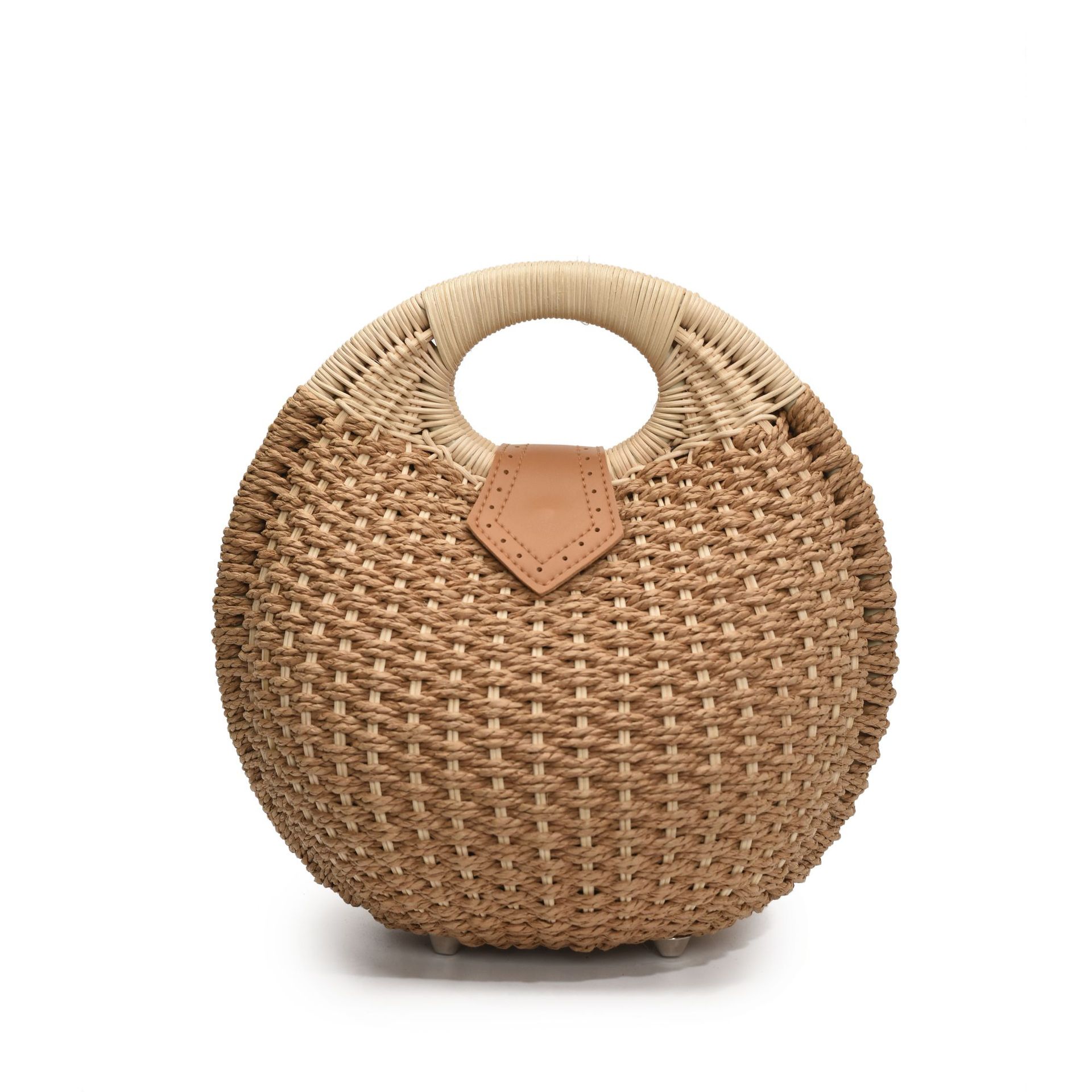 Niche rattan handbag for women 2025 Spring fashion woven bag Casual straw beach bag Simple shell bag Item Picture