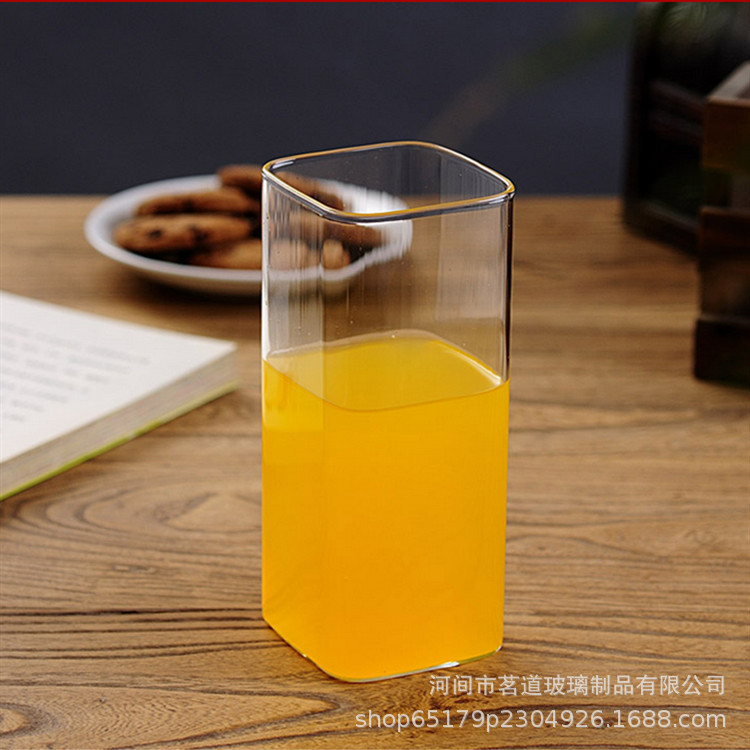 Household square straight tube glass flower tea cups, milk cups, high borosilicate glass single-layer cups, tea brewing cups, breakfast cups Application Scenario