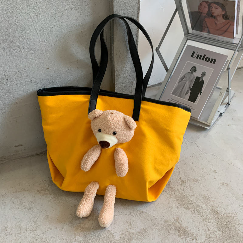 2025 New student after-school canvas bag, a simple and stylish backpack for a pretty girl on the street, an artistic and fashionable bear doll single-shoulder bag details Picture
