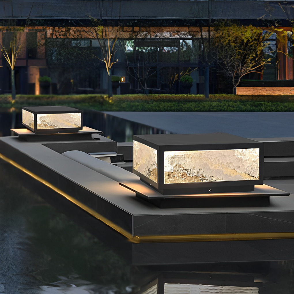 Outdoor courtyard lights, garden decorative landscape column head lights, outdoor gate columns, solar lights, villa walls, gardens full figure